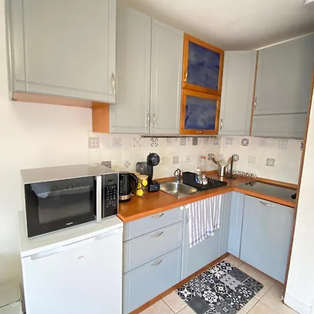 06bq Close To The Roquebrune-Cap-Martin