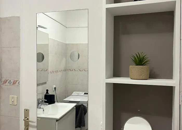 06bq Close To The شقة روكوبرُن كاب مارتي